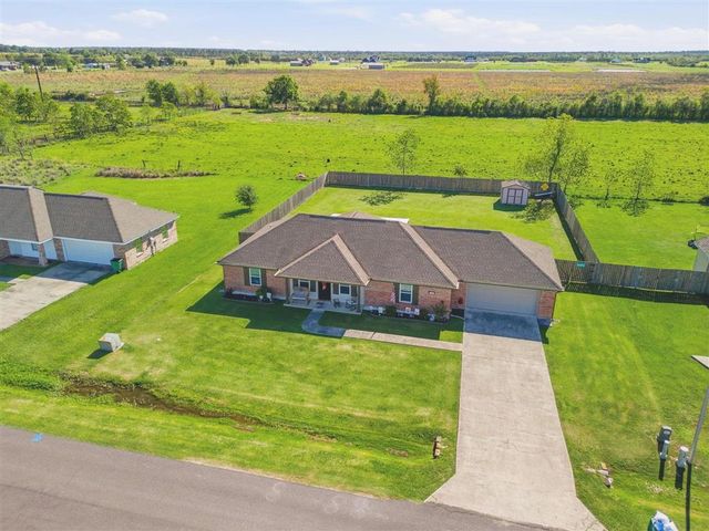 4100 Bertie Ann Road, Moss Bluff, LA 70611