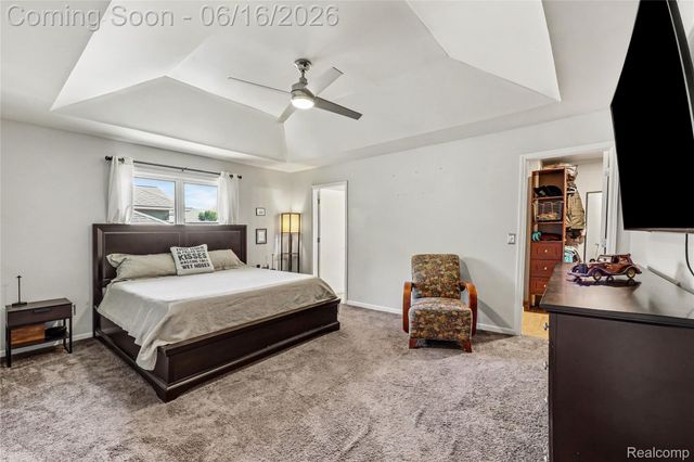 49033 Deerfield Park, Macomb Township, MI 48044