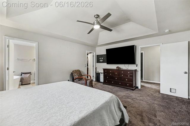 49033 Deerfield Park, Macomb Township, MI 48044