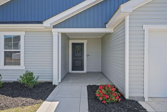 250 Melbourne Drive, Raeford, NC 28376