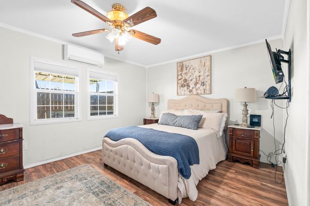 183 Grand Prairie Drive, Whitney, TX 76692