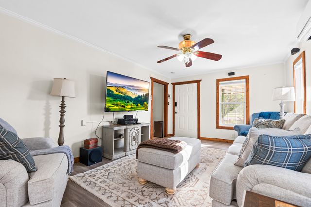 183 Grand Prairie Drive, Whitney, TX 76692