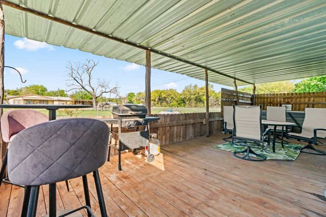 183 Grand Prairie Drive, Whitney, TX 76692