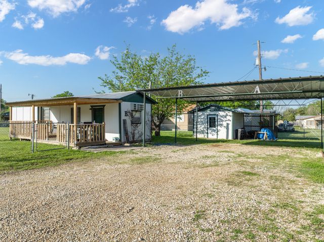 183 Grand Prairie Drive, Whitney, TX 76692