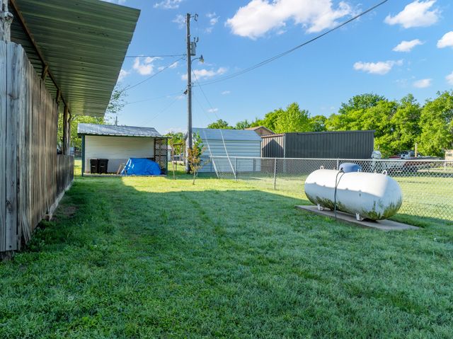 183 Grand Prairie Drive, Whitney, TX 76692