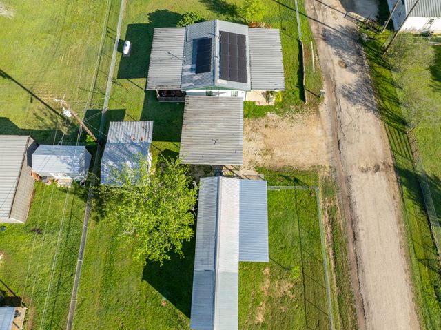 183 Grand Prairie Drive, Whitney, TX 76692