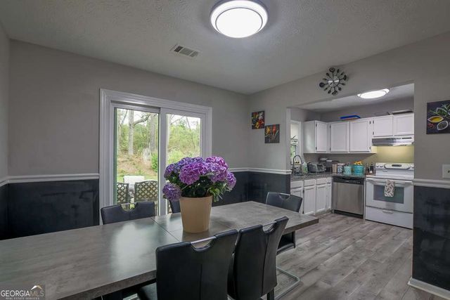 356 Meadow Trace Drive, Auburn, GA 30011