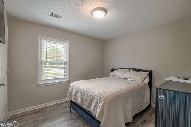 356 Meadow Trace Drive, Auburn, GA 30011