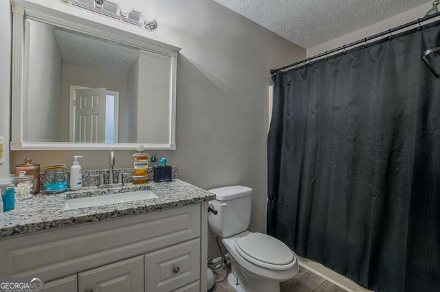 356 Meadow Trace Drive, Auburn, GA 30011