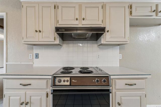 2516 Brookdale Avenue, Edmond, OK 73034