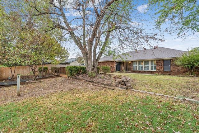 2516 Brookdale Avenue, Edmond, OK 73034
