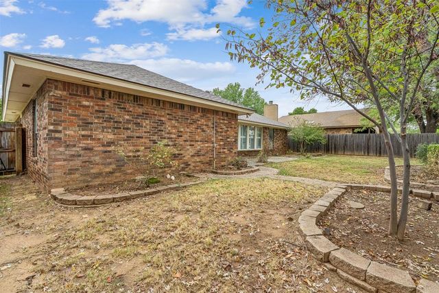 2516 Brookdale Avenue, Edmond, OK 73034