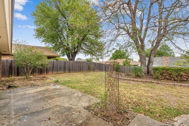 2516 Brookdale Avenue, Edmond, OK 73034