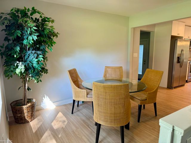 620 S Briarvale Drive, Auburn Hills, MI 48326