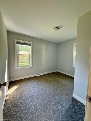 620 S Briarvale Drive, Auburn Hills, MI 48326