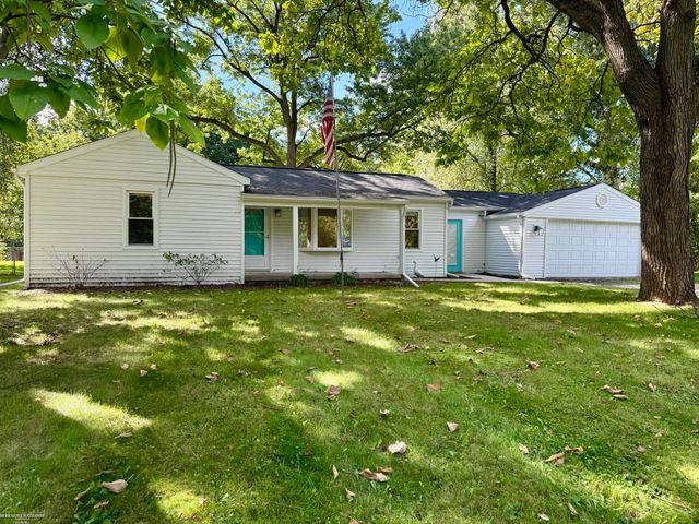 620 S Briarvale Drive, Auburn Hills, MI 48326