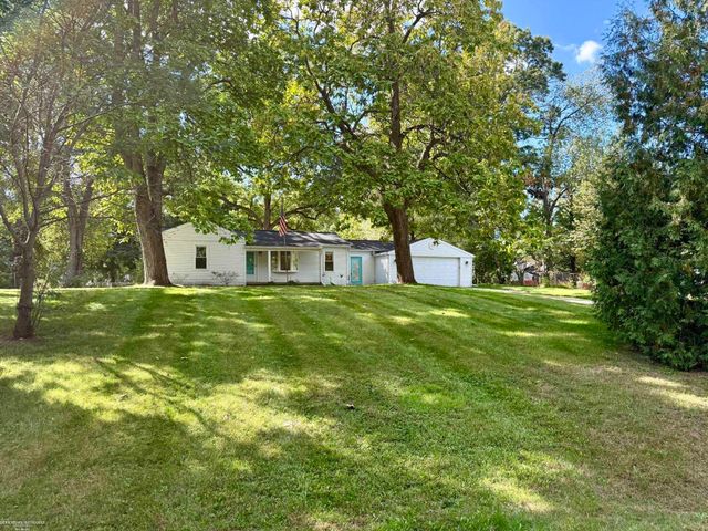 620 S Briarvale Drive, Auburn Hills, MI 48326