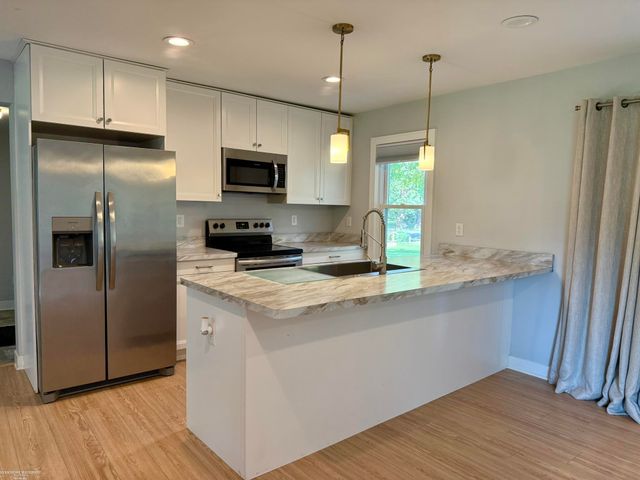 620 S Briarvale Drive, Auburn Hills, MI 48326