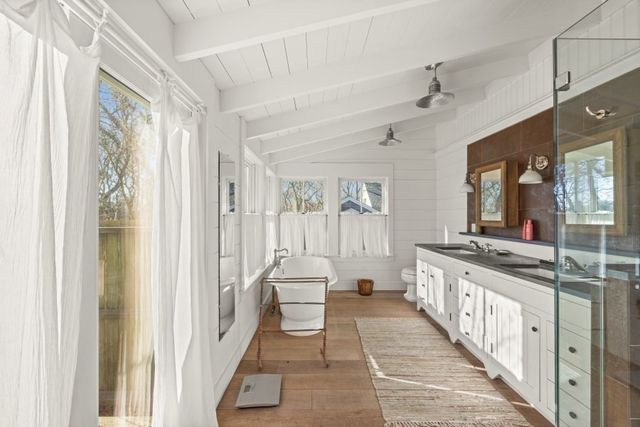 205 South Rd, Chilmark, MA 02575