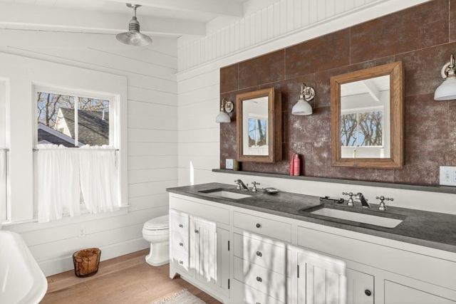 205 South Rd, Chilmark, MA 02575