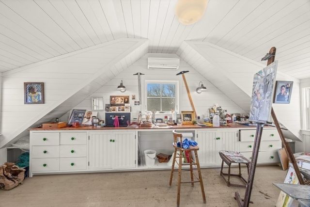 205 South Rd, Chilmark, MA 02575