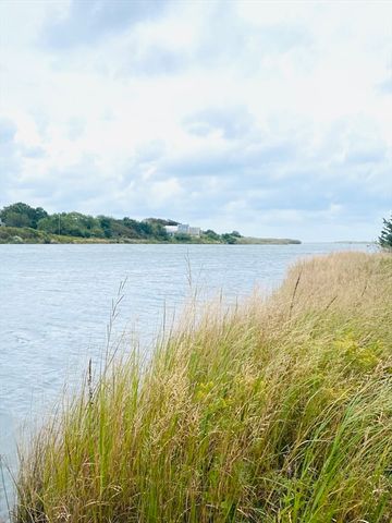 205 South Rd, Chilmark, MA 02575