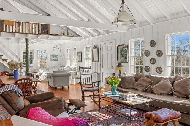 205 South Rd, Chilmark, MA 02575