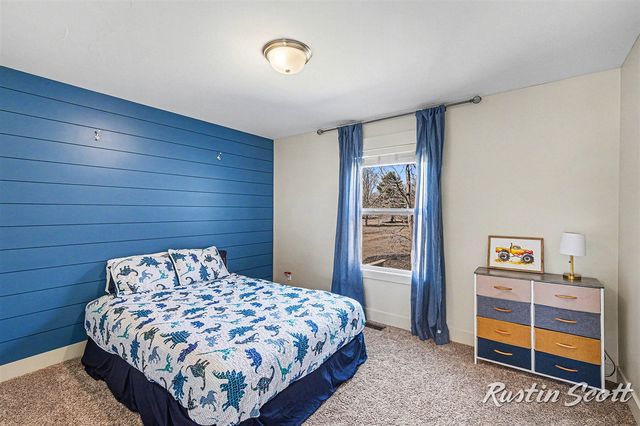 5573 Stanton Woods Drive, Hudsonville, MI 49426