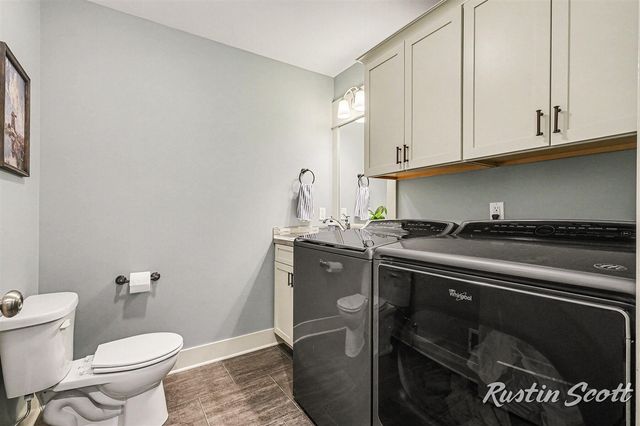 5573 Stanton Woods Drive, Hudsonville, MI 49426