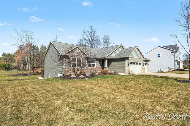 5573 Stanton Woods Drive, Hudsonville, MI 49426