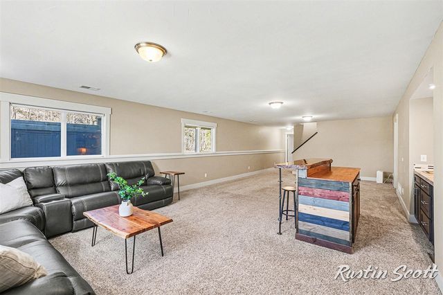 5573 Stanton Woods Drive, Hudsonville, MI 49426