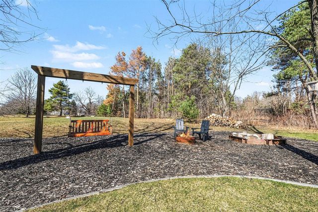 5573 Stanton Woods Drive, Hudsonville, MI 49426