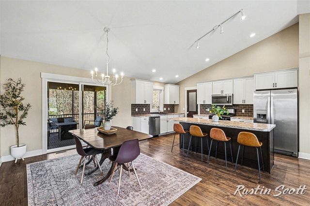 5573 Stanton Woods Drive, Hudsonville, MI 49426