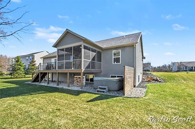 5573 Stanton Woods Drive, Hudsonville, MI 49426