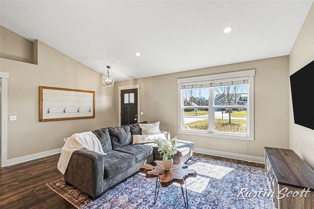 5573 Stanton Woods Drive, Hudsonville, MI 49426