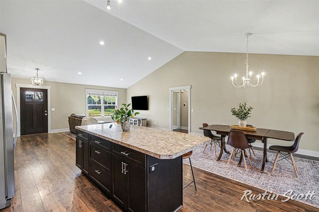 5573 Stanton Woods Drive, Hudsonville, MI 49426