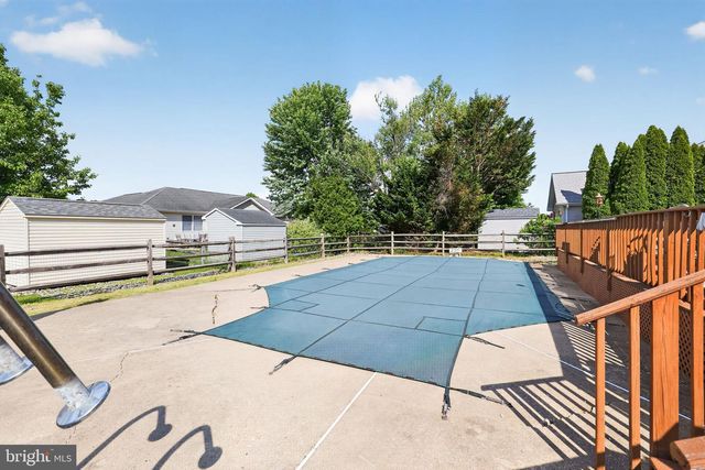 6 BILTMORE CT, Bear, DE 19701