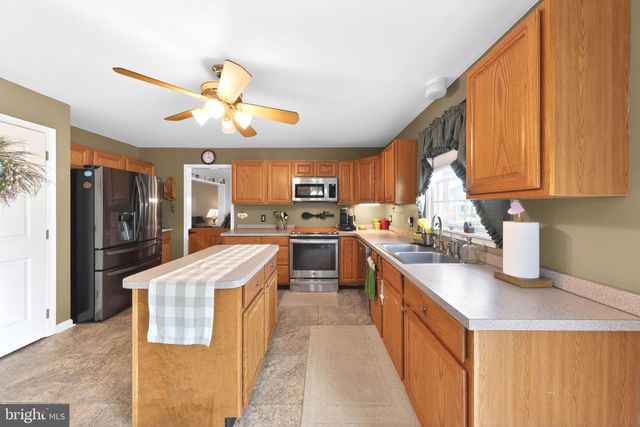 6 BILTMORE CT, Bear, DE 19701