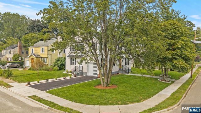 24 Ryder Road, Fair Lawn, NJ 07410