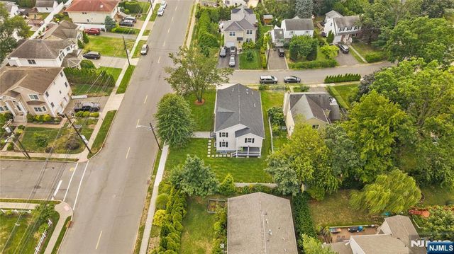 24 Ryder Road, Fair Lawn, NJ 07410