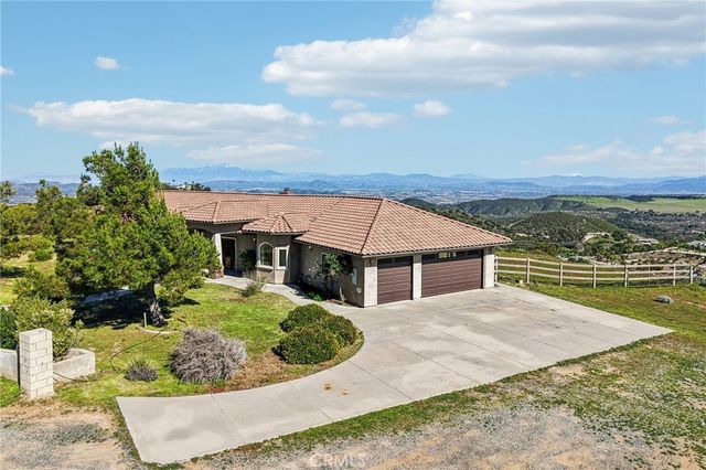 40000 Valle Vista, Murrieta, CA 92562