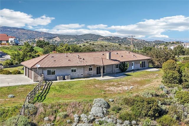 40000 Valle Vista, Murrieta, CA 92562