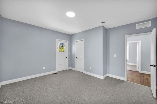 2172 West Boulevard, Cleveland, OH 44102