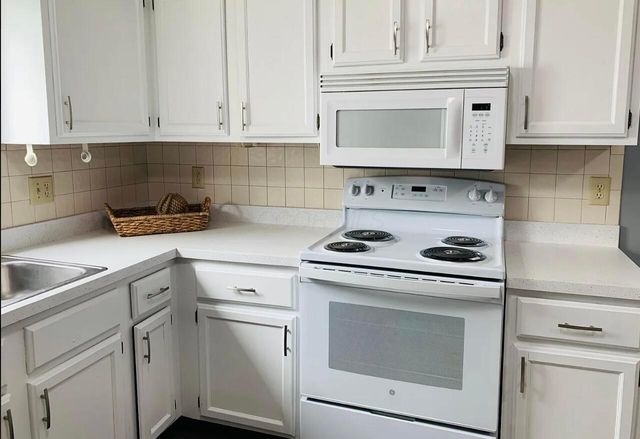 3114 Strathaven Court, Dublin, OH 43017
