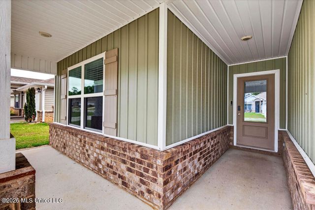 6550 Eastland Circle, Biloxi, MS 39532