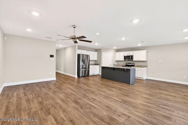 6550 Eastland Circle, Biloxi, MS 39532