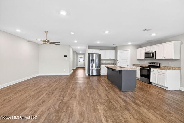 6550 Eastland Circle, Biloxi, MS 39532