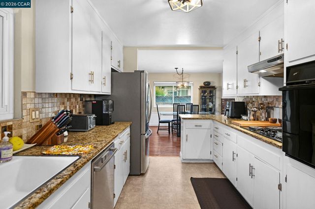 341 Twinview Dr, Pleasant Hill, CA 94523