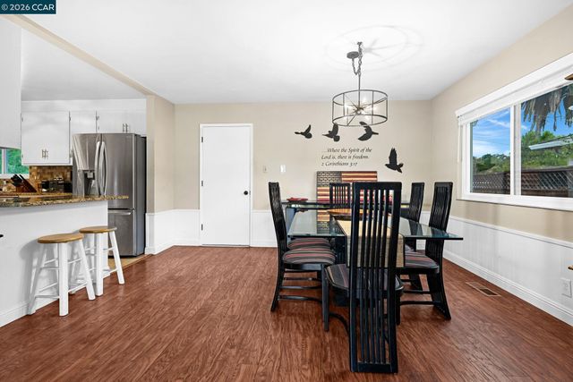 341 Twinview Dr, Pleasant Hill, CA 94523