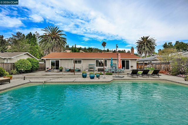 341 Twinview Dr, Pleasant Hill, CA 94523